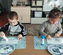 Аппликация "Подснежник".